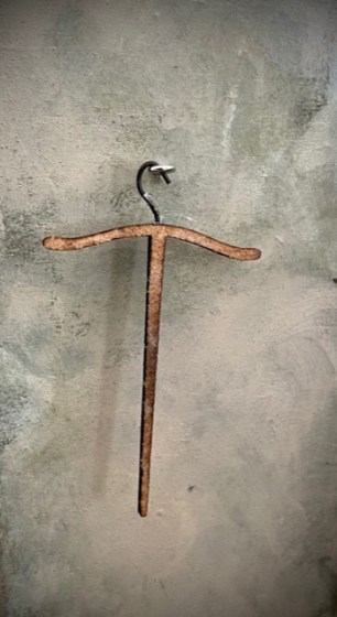coathanger